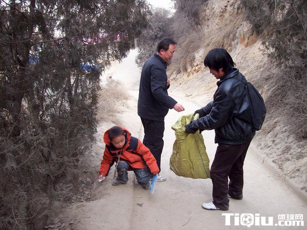 ��ɽ�������� 2����־Ը�߹�ͬ�ж�