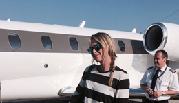 莎娃担代言著名航空公司 伍兹也曾合作过