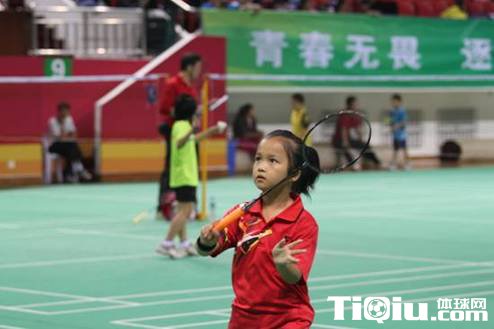 ��ë���У԰� ��վ��פ��ɽСѧ