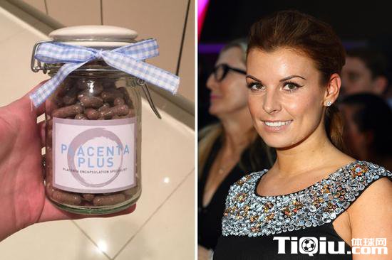 重口味 鲁尼妻子仿卡戴珊吃胎盘