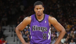 国王有意交易三员大将 暂未打算送走考辛斯