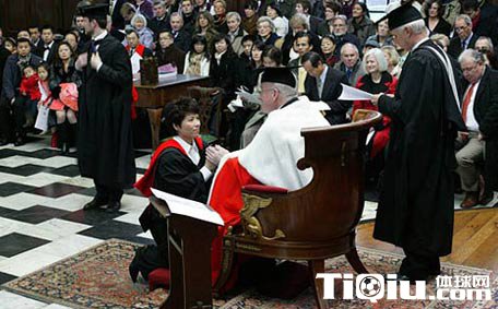 ��̳ѧ���̵����ƼӢ�����Ų�ʿ