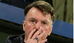 范加尔再次为自己续命 一场好一场坏球迷揪心