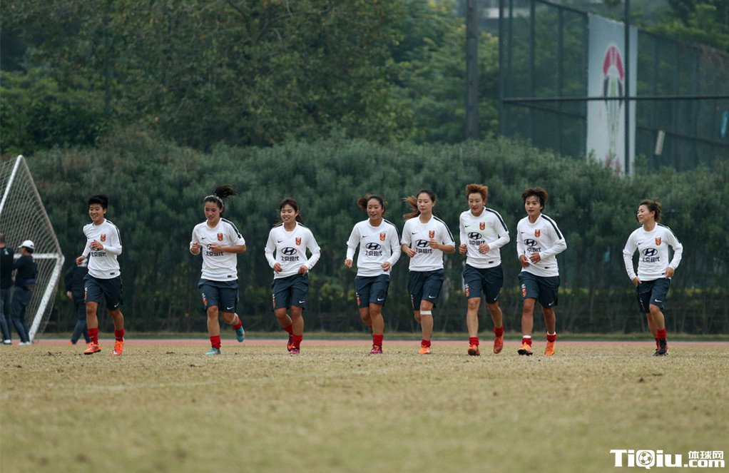 Ů�㸰�ղμӰ�Ԥ��