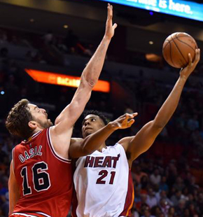 常规赛:热火129-111公牛