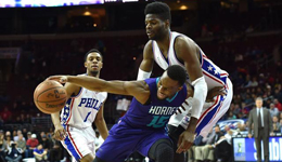 黄蜂VS76人119-99 沃克30+7状态火热