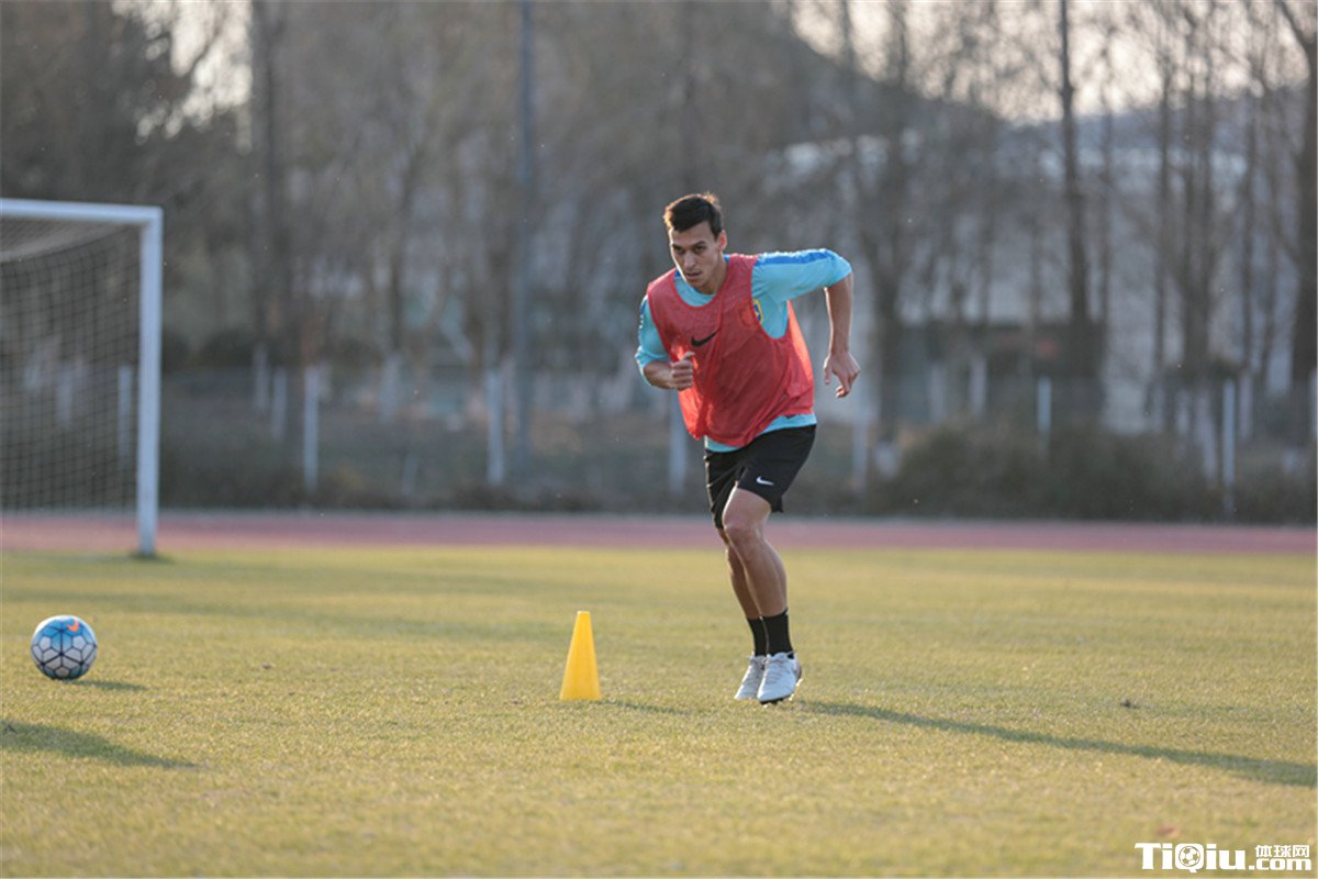 ����ǿԮ�����й�������Ա