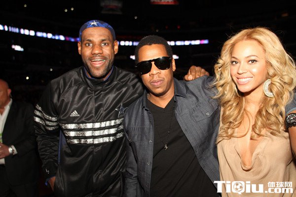 詹皇被传勾二嫂