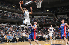 篮球公园十大好球 康特尼·李抢断压哨三分力居榜首