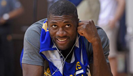 勇士整蛊派对吓坏埃泽利 怒甩伊戈达拉一脸蛋糕