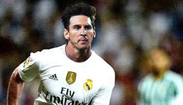 梅西正式加盟皇马 合同总价值超10亿欧元