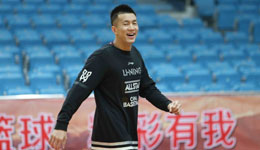 郭少秀完恩爱后改玩电动 约战篮球主播柯凡