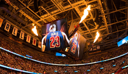 篮球公园TOP榜 詹姆斯再用暴扣登上周榜好球