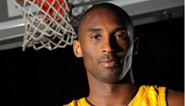 科比退役后综艺首秀 节目中大赞瓦妮莎球技好