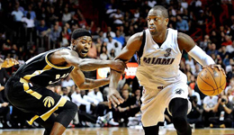 热火遭遇老冤家猛龙 韦德率三巨头复仇擒猛龙