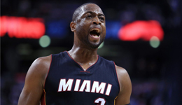 热火险些加时赛败于猛龙 韦德呵斥全队打球要集中注意