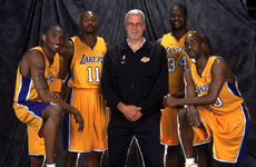 科比生涯回忆录 回看菜鸟蜕变成巨星飞侠