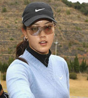 盘点体坛大咖拖油瓶父母 莎娃詹姆斯纷纷上榜