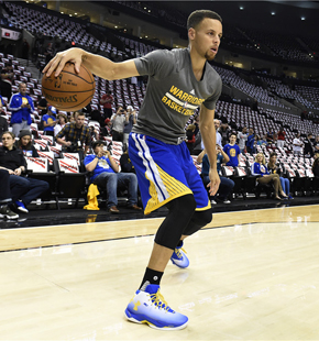 篮球比赛nba季后赛 库里复出暴砍40分擒开拓者