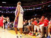 科比谢幕赛季 老飞侠最后的圣诞大战