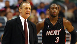 韦德今夏续约热火 闪电侠言明在迈阿密终老