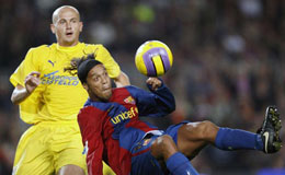 梦回巴萨罗纳尔迪尼奥时代 回顾梦二核心小罗的十佳镜头