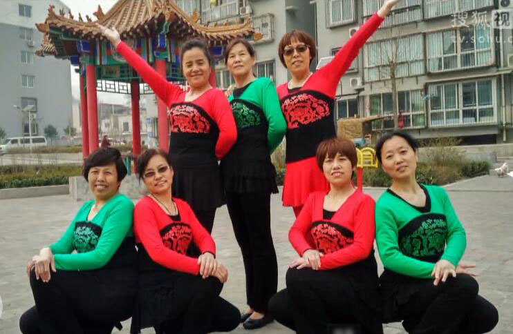 动动广场舞爱情么么哒 心情么么哒