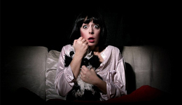 看恐怖片可以减肥吗 看90分钟相当于慢跑30分钟