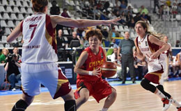 ��ѡ��Ů����ʤί������ С������꿷��ӳ�ɫ