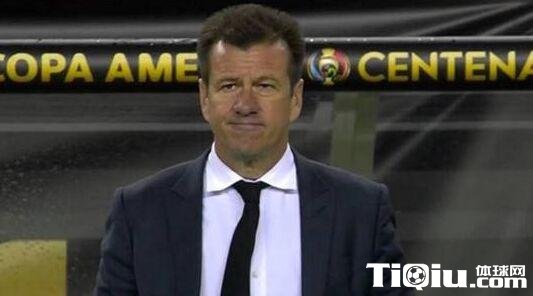 曝巴西换帅倒计时 美洲杯惨败邓加又要被炒