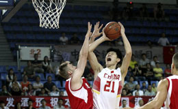 国奥逆转战胜白俄罗斯队 胡金秋表现抢眼砍下25分