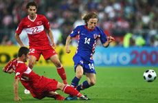 莫德里奇缺席比赛 西班牙暗喜稳拿小组头名