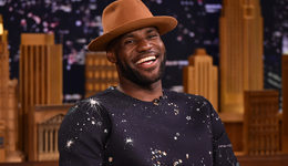 詹姆斯与骑士续约新合同 詹皇承若不离克城备战下赛季