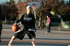 中国街球手花式运球 720度大回环看傻对手