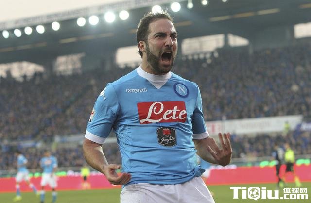 英超3强9400万欧抢神射 经纪人:他不再续约