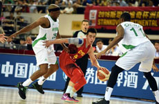 斯杯首战男篮不敌非洲冠军 赵继伟命中神奇压哨