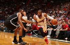 nba脚踝终结者体球盘点 韦德热火生涯极致过人时刻