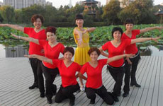 动动广场舞 带你体验中国范儿