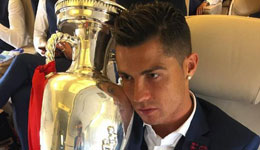 欧洲杯冠军对C罗拿金球奖有力 C罗表示不会沉迷于金球奖