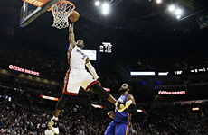 热火传奇人物体球回顾 韦德巅峰生涯劲爆时刻