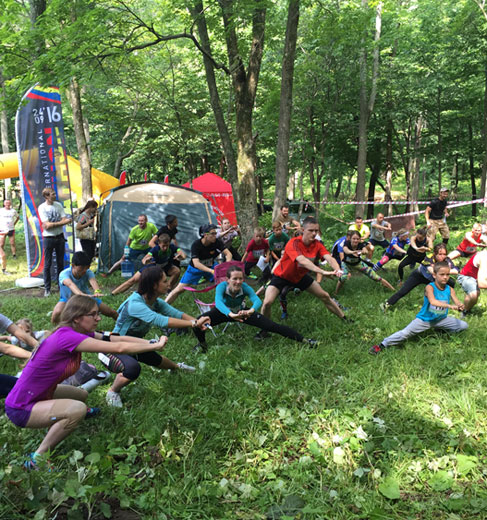 穿越异国原始丛林 海参崴户外跑步比赛