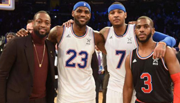 骑士詹姆斯选择2+1合同 詹皇将在第三年与韦德甜瓜联手