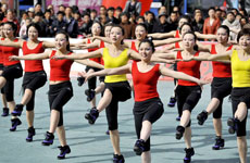 天边的爱人广场舞 演示推荐