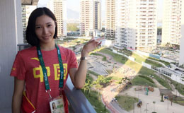 美女运动员进村 艺体姑娘抵达里约