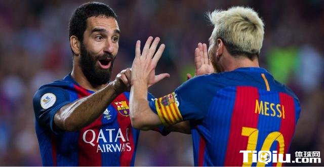 西超杯-巴萨总分5-0夺冠 梅西1传1射大将两球