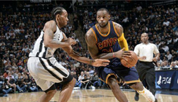 骑士詹姆斯浅谈联盟防守 詹皇称伦纳德为铁军坚盾