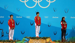 女子10米跳台中国任茜司雅杰包揽金银牌