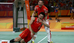 谌龙夺金哭得像个孩子 这个孩子需要更多关爱