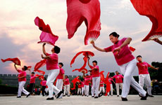 动动广场舞视频推荐 花好月圆演示