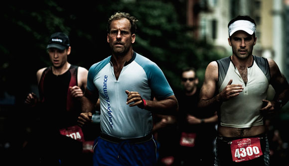 跑马拉松腹痛的症状 处理与预防腹痛的方法